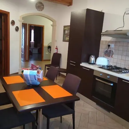 Apartament St. Mary Qormi Zewnętrze zdjęcie
